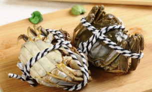 吃大閘蟹的季節(jié)，用大閘蟹重量分揀機(jī)取更高收益
